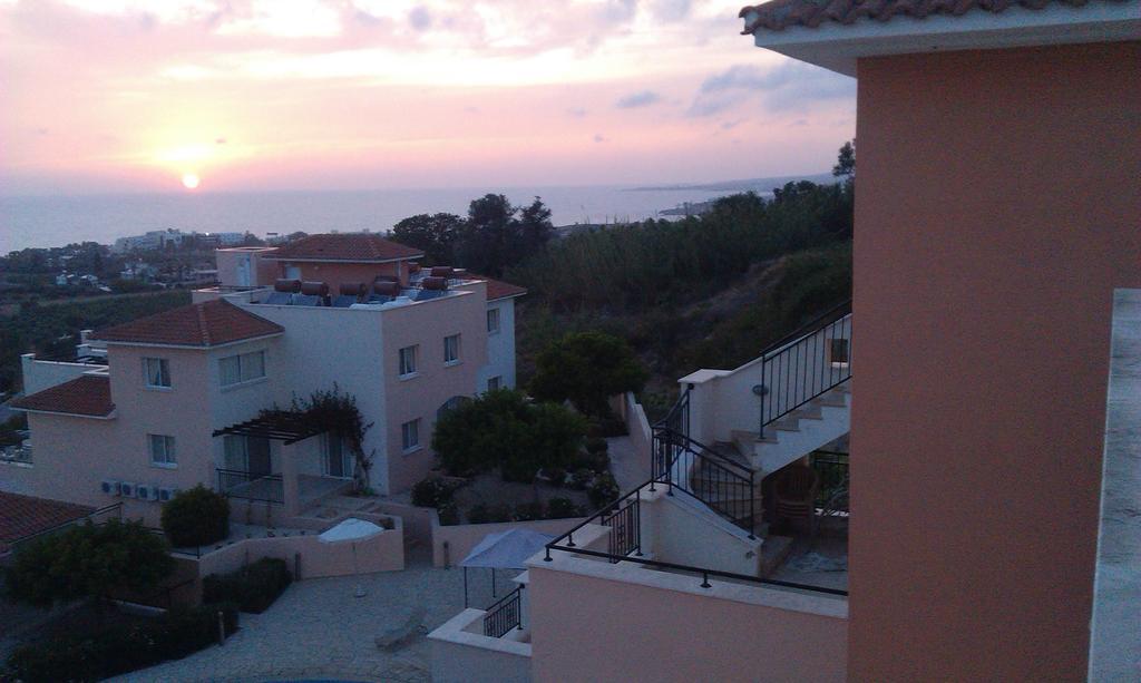 Anastasia Apartments Paphos Esterno foto