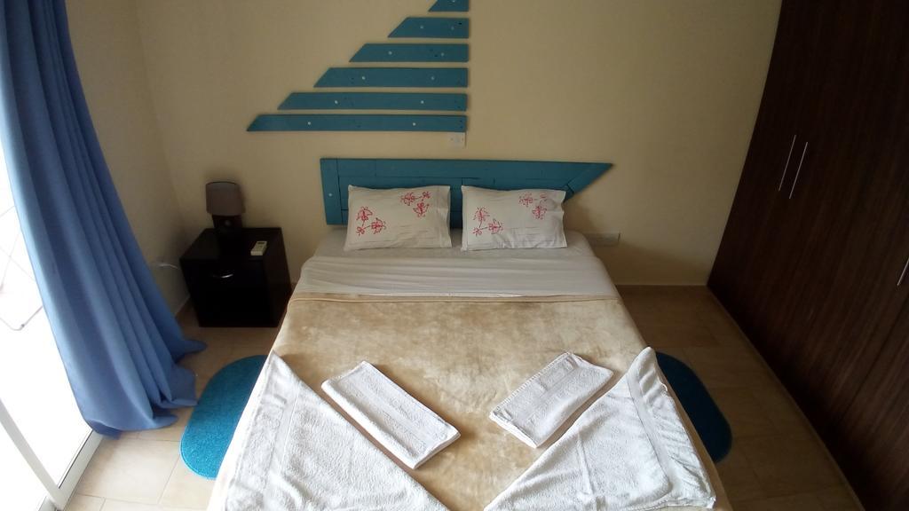 Anastasia Apartments Paphos Esterno foto