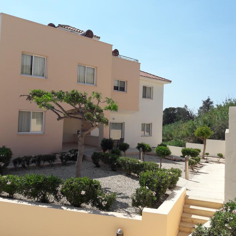 Anastasia Apartments Paphos Esterno foto