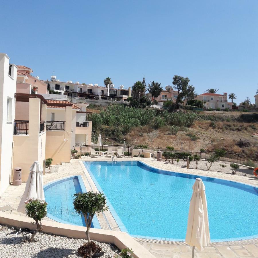 Anastasia Apartments Paphos Esterno foto
