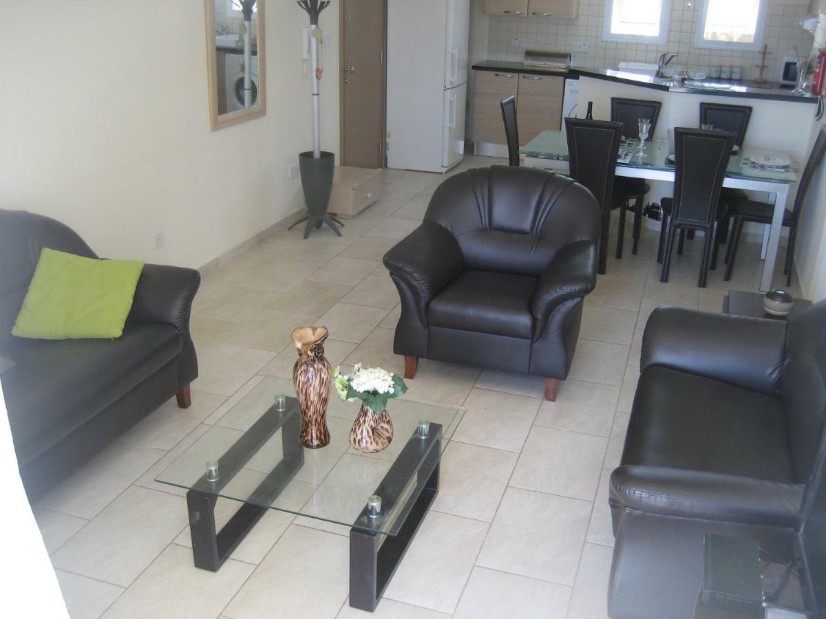 Anastasia Apartments Paphos Esterno foto