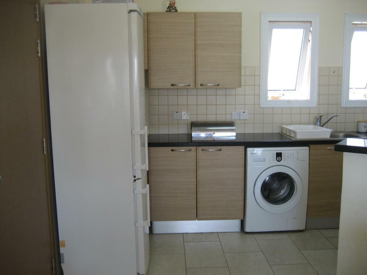 Anastasia Apartments Paphos Esterno foto